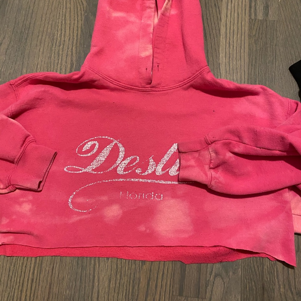 cropped hoodie